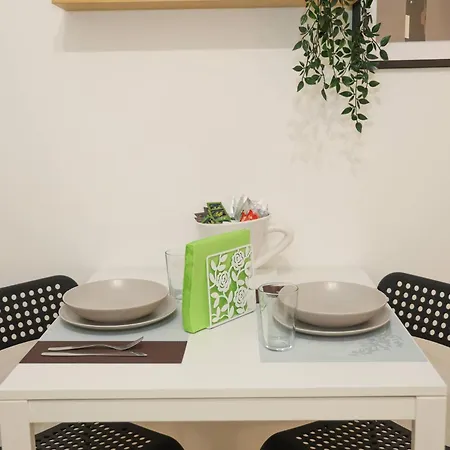 Comfort-no Ztl- Strategic Location Tranquility Appartamento *
